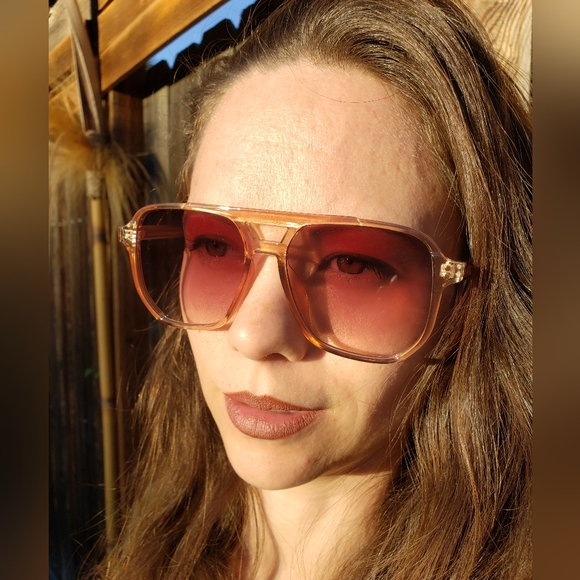Latex Case Free w Vintage Pilot Sunglasses main image 15